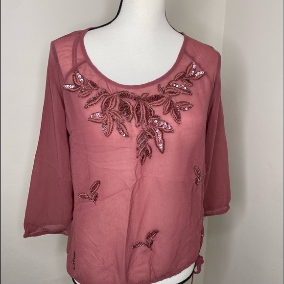 Lucky Brand Live In Love  Sequin‎ Embroider  Rose Top Blouse Size M Long Sleeve - Picture 1 of 11